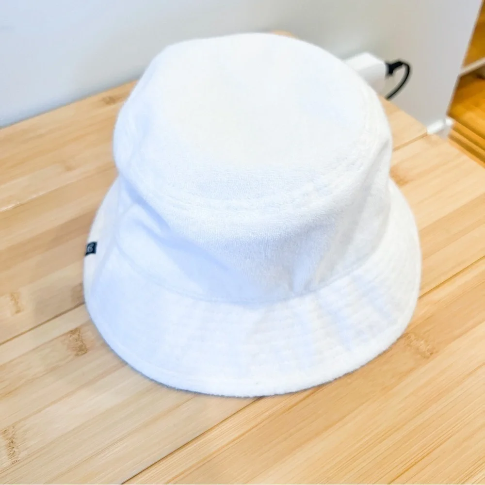 Aritzia French Terry white bucket hat M/L - Picture 5 of 8